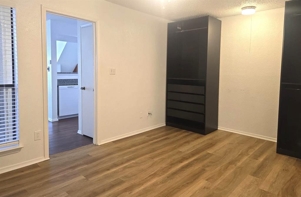 University Park Condo - Residential