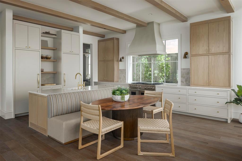 414 Watson Boulevard