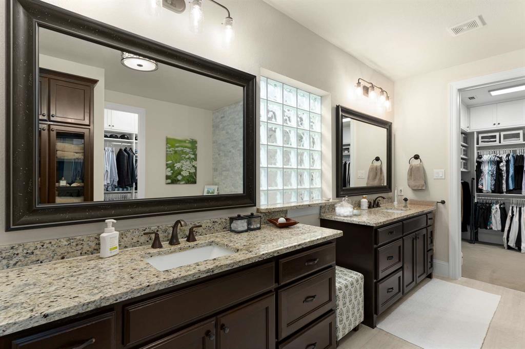 Vue Las Colinas - Residential