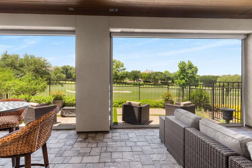 Vue Las Colinas - Residential