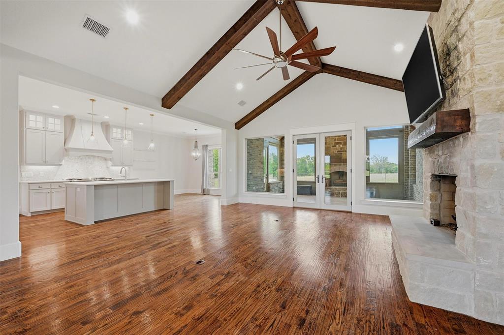 1420 W Shepherd Drive