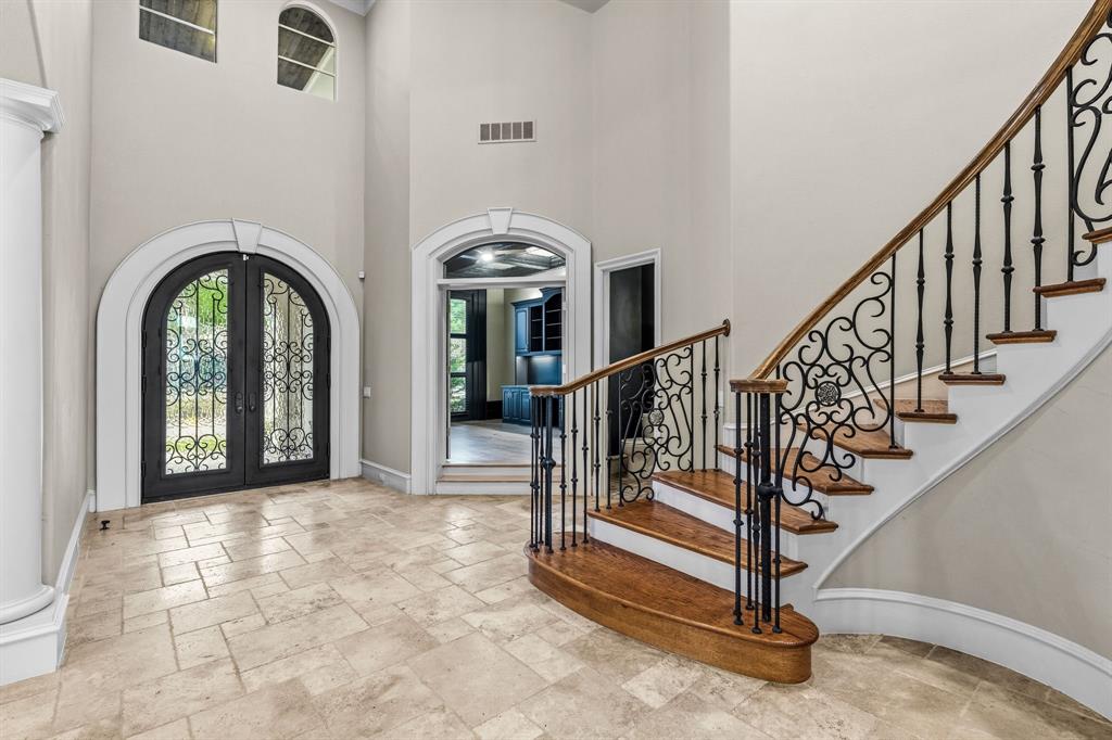 4049 Castle Bank Lane