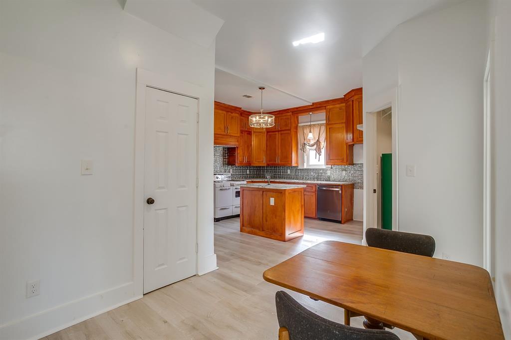 Lawn Place Add - Residential