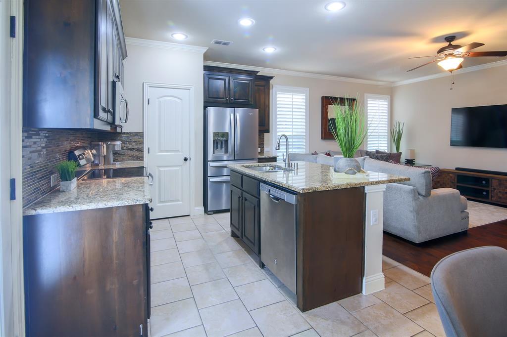 Townhomes/Camp Wisdom - Residential