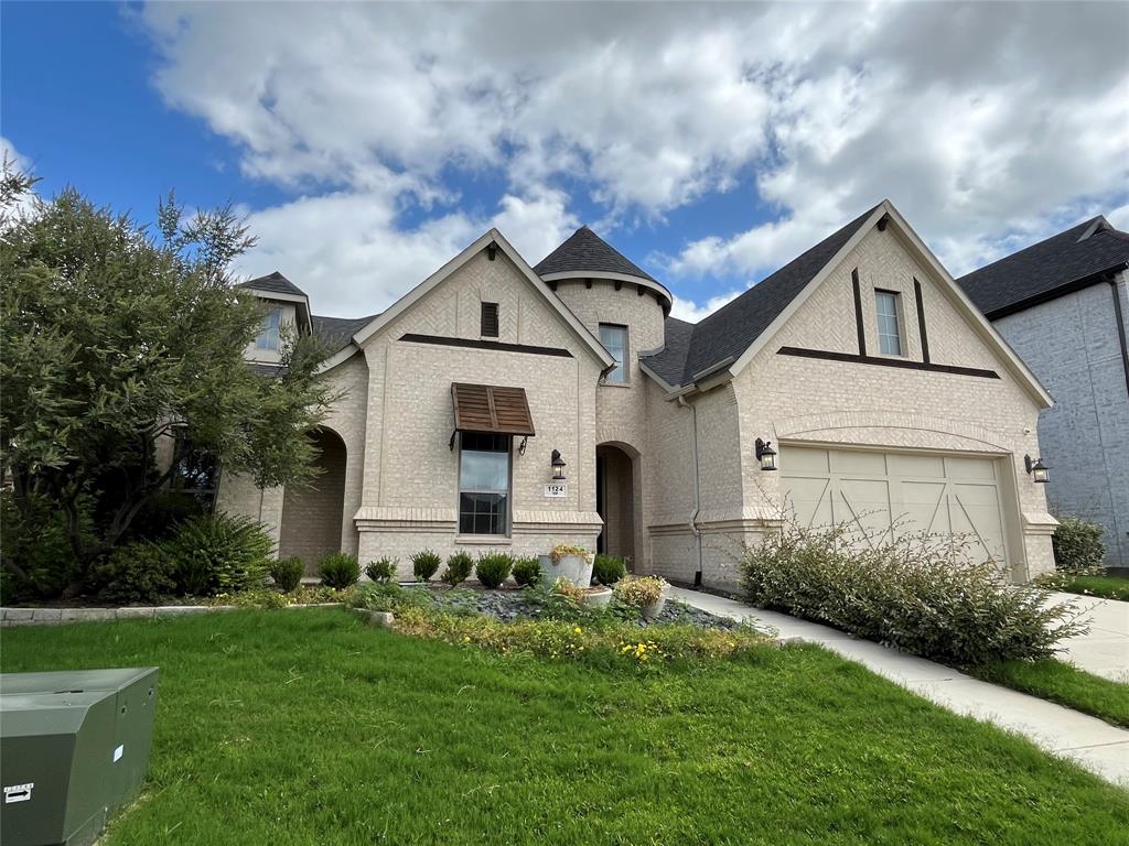 1124 Homestead Way