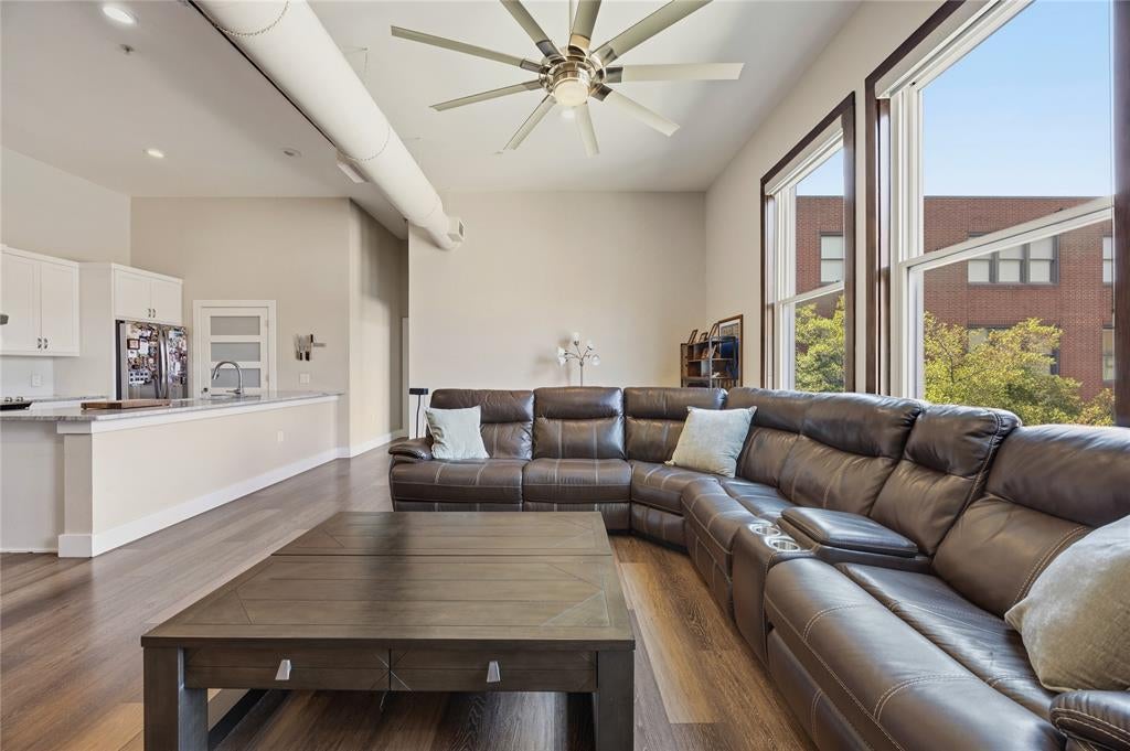 2502 Live Oak Street 235