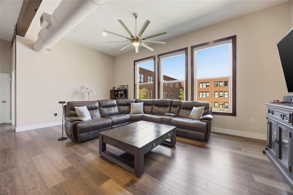 2502 Live Oak Street 235