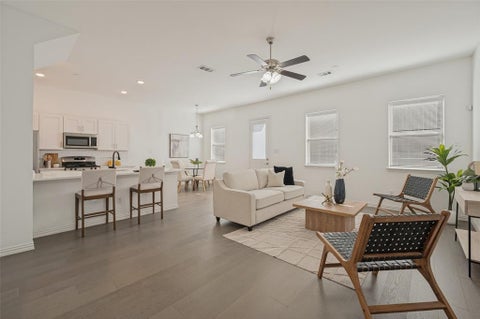 Photo of 2008 Bethlehem Street, Irving, TX 75061 (MLS # 21400503)