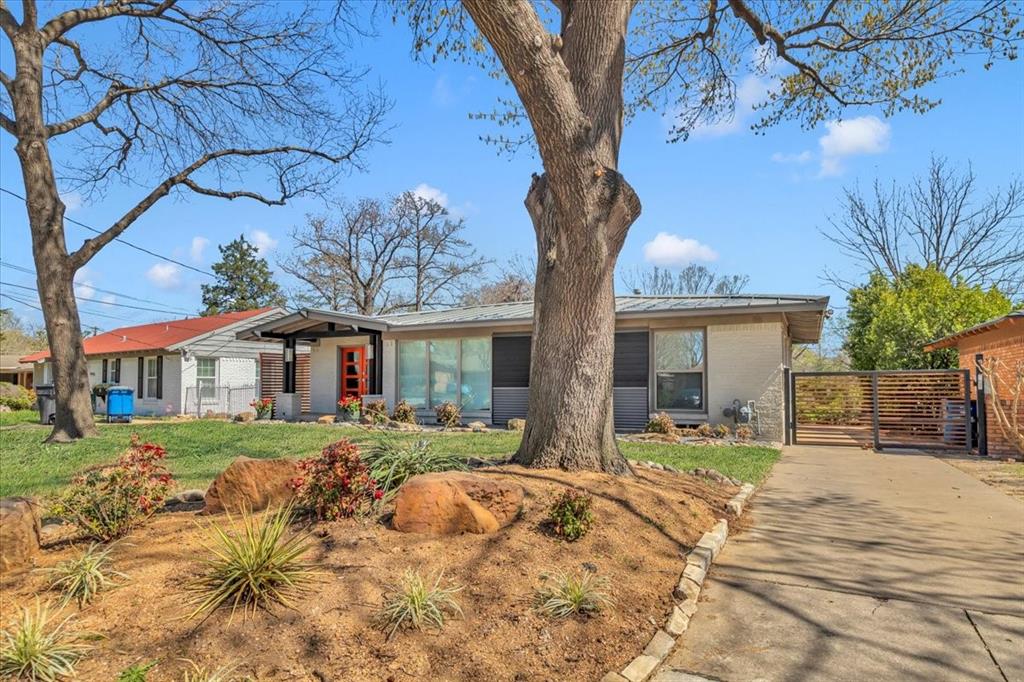 Dallas, Texas 75228, United States, 4 Bedrooms Bedrooms, ,4 BathroomsBathrooms,Residential,Active,137006