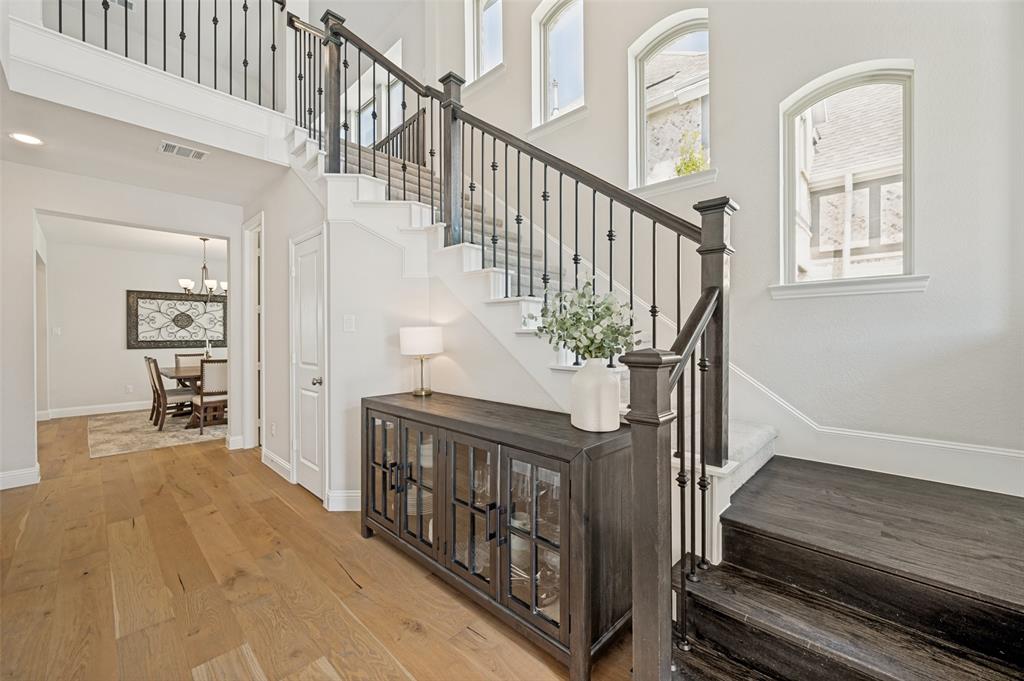 8440 Colburn
