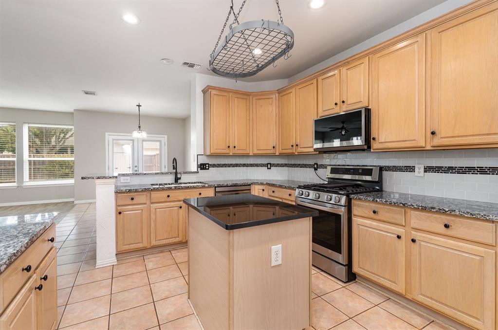 801 Bedell Lane