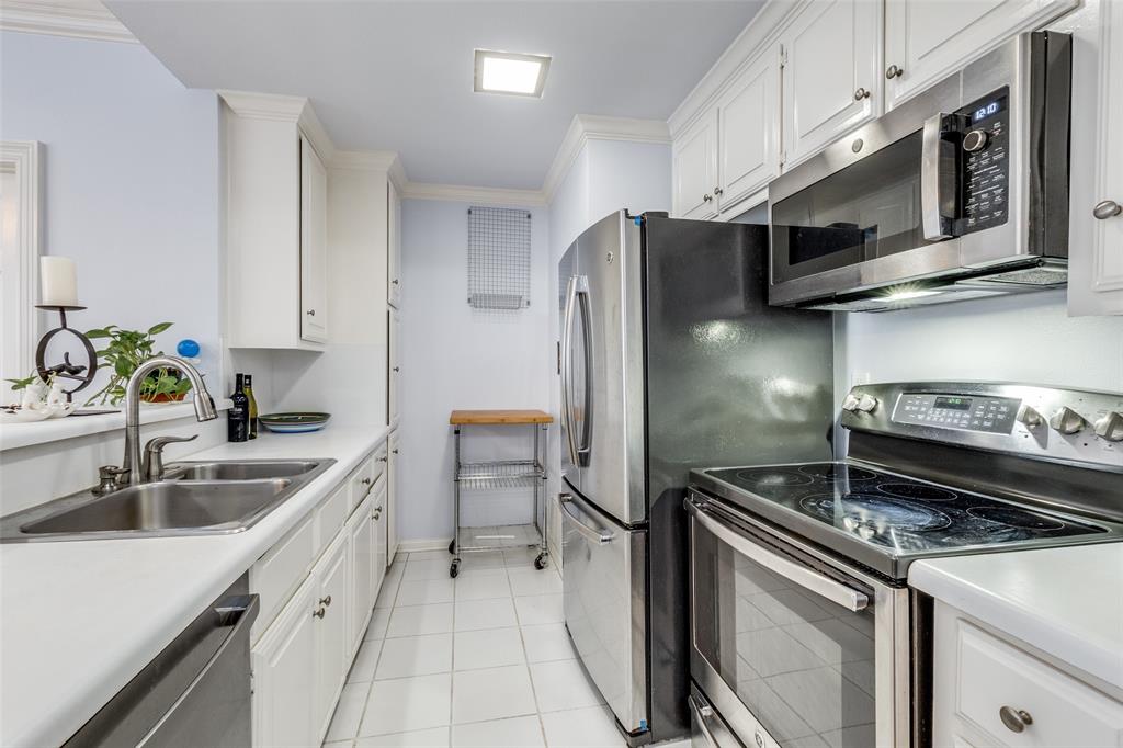 Normandy 02 Condo Walkers - Residential Lease