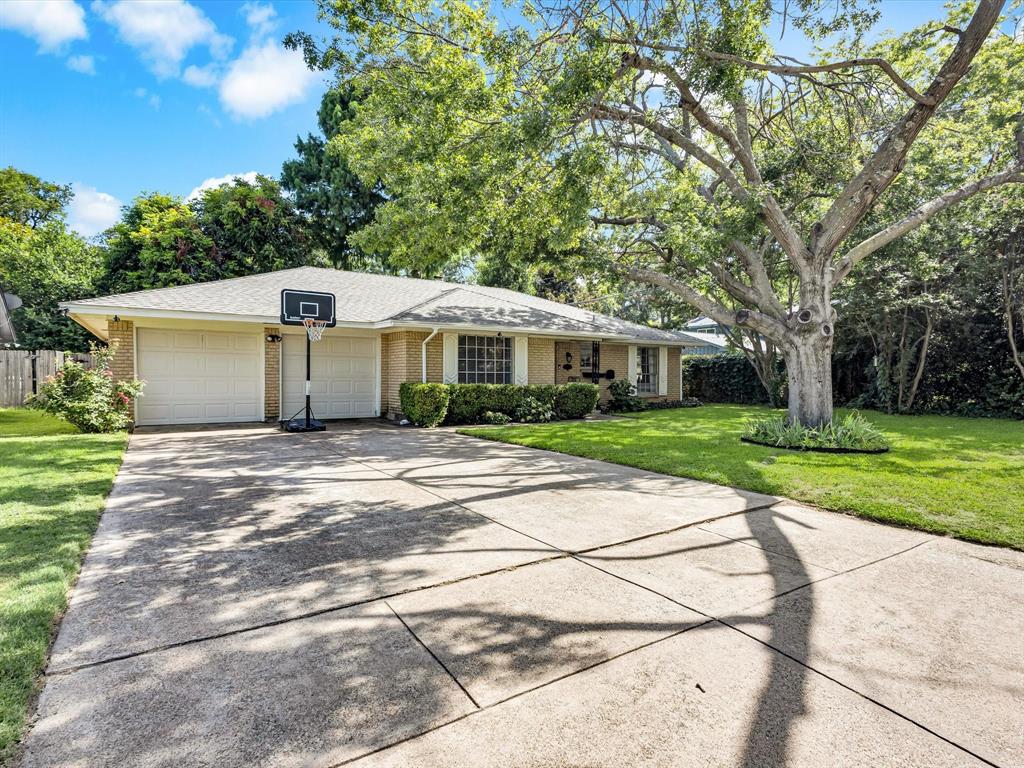 1318 Paisley Drive