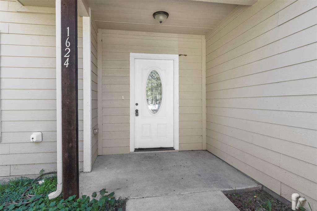 J C Linnstaedts Add - Residential Lease