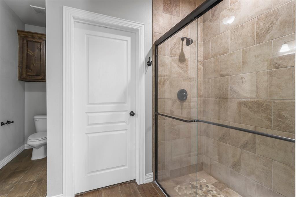 J C Linnstaedts Add - Residential Lease