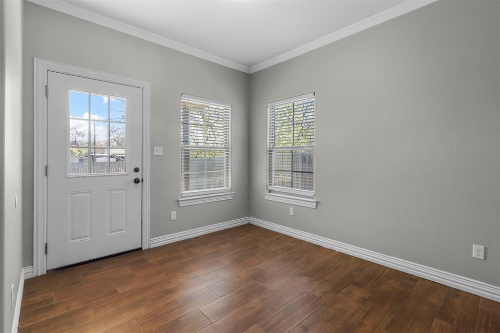 J C Linnstaedts Add - Residential Lease