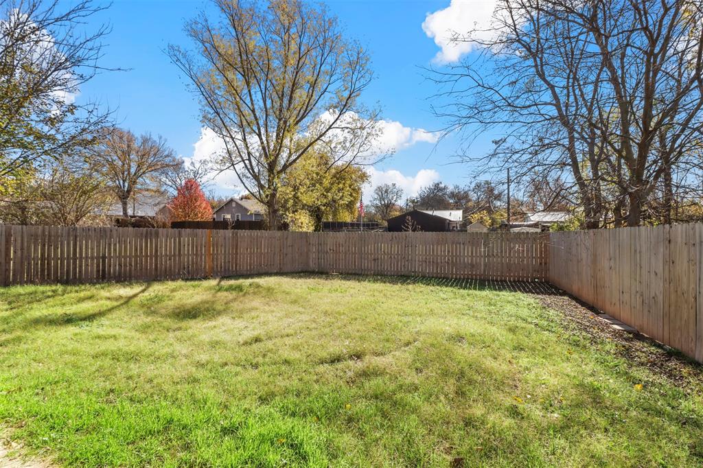 J C Linnstaedts Add - Residential Lease