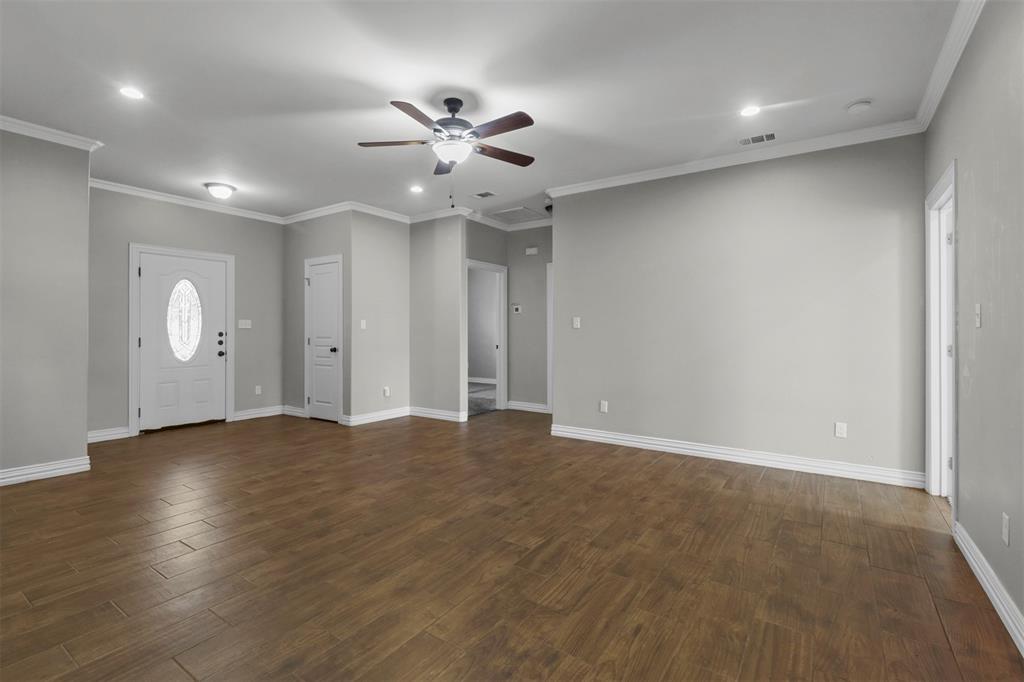 J C Linnstaedts Add - Residential Lease