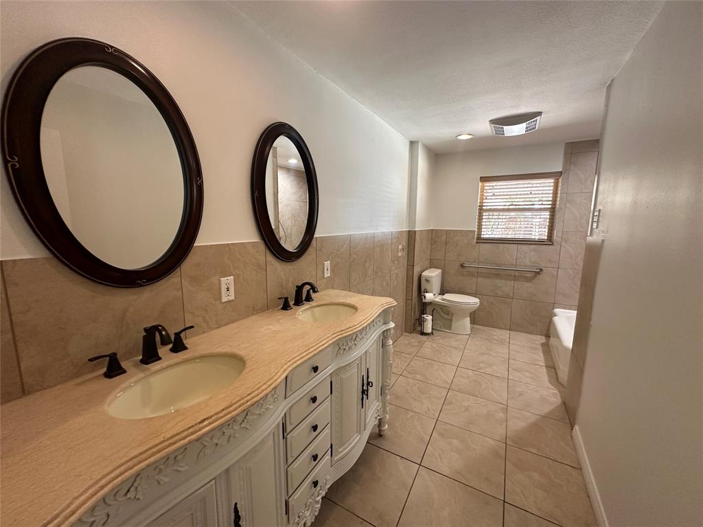 Lake Highlands Estates - Residential Lease