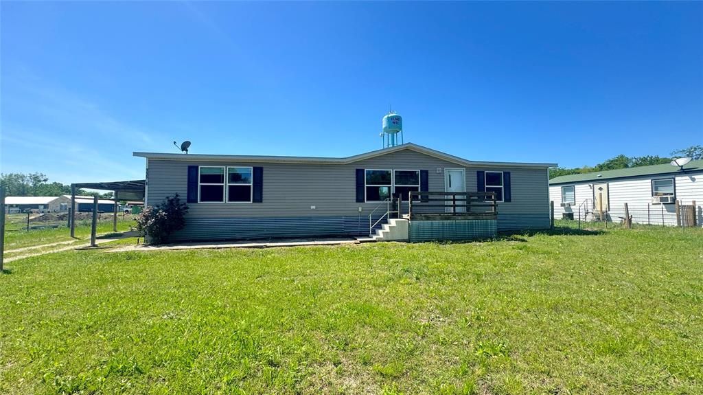 Photo of 11561 County Road 352, Terrell, TX 75161 (MLS # 21248996)