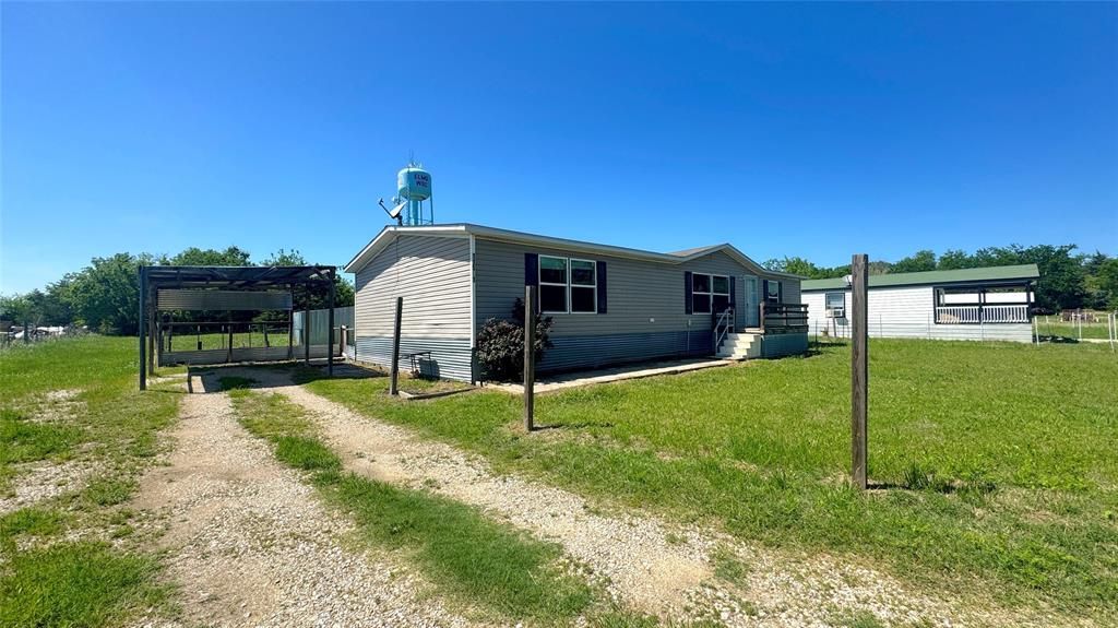 Photo of 11561 County Road 352, Terrell, TX 75161 (MLS # 21248996)