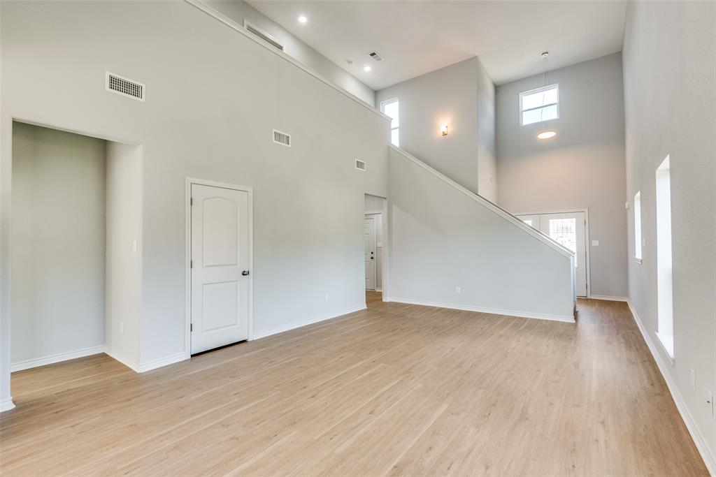 314 Oak Creek Drive