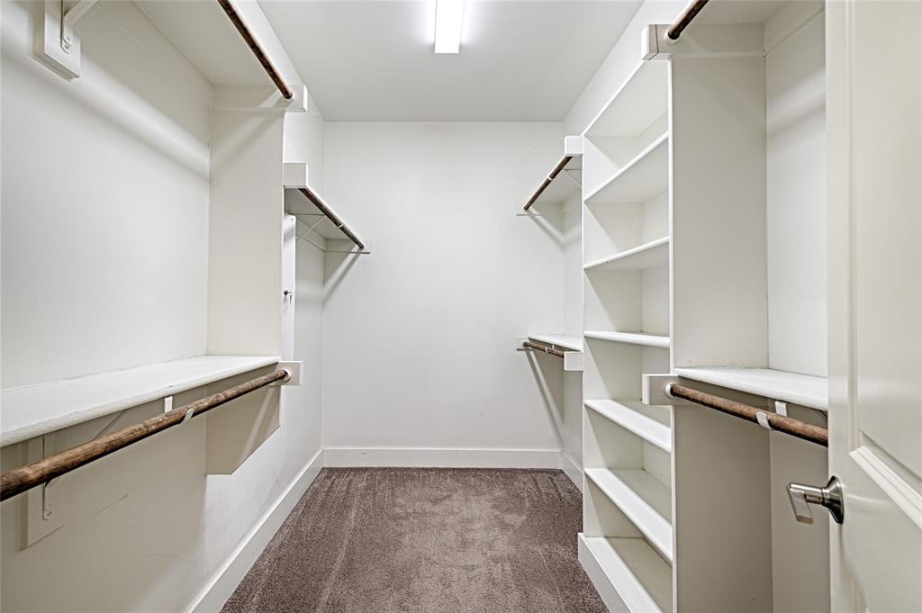 Flora Street Twnhms 02 - Residential Lease