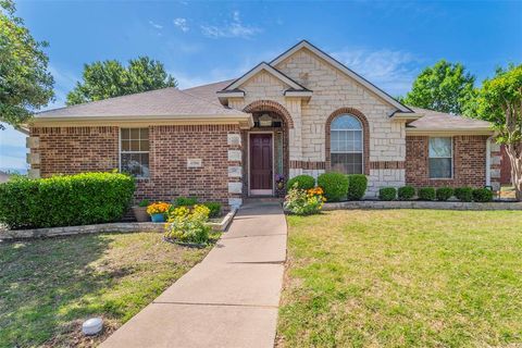 Single Family Residence in Corinth TX 4106 Tree House Lane.jpg