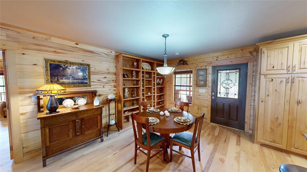 1253 Balcones Lane