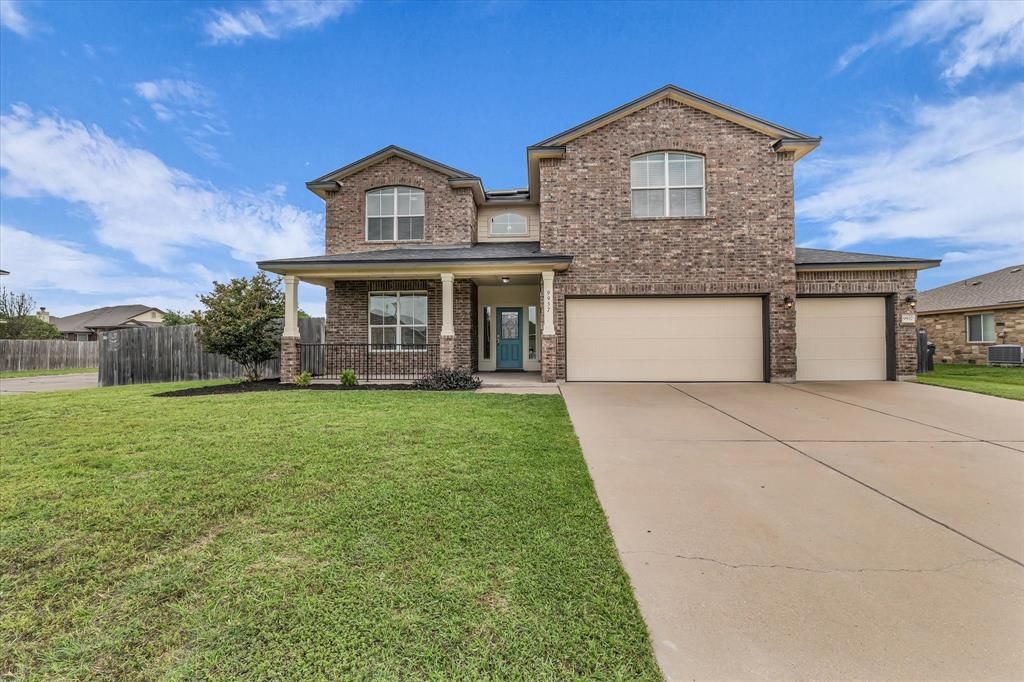Photo of 9937 Iron Horse Trail, Waco, TX 76708 (MLS # 21250952)