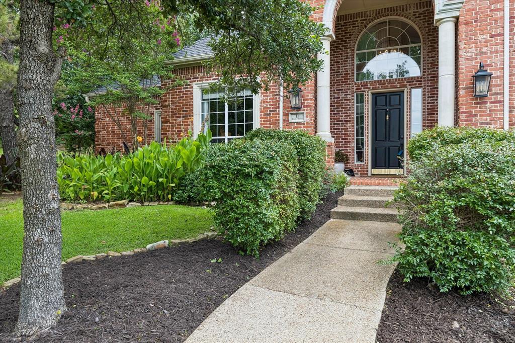 11 Brook Hollow Lane