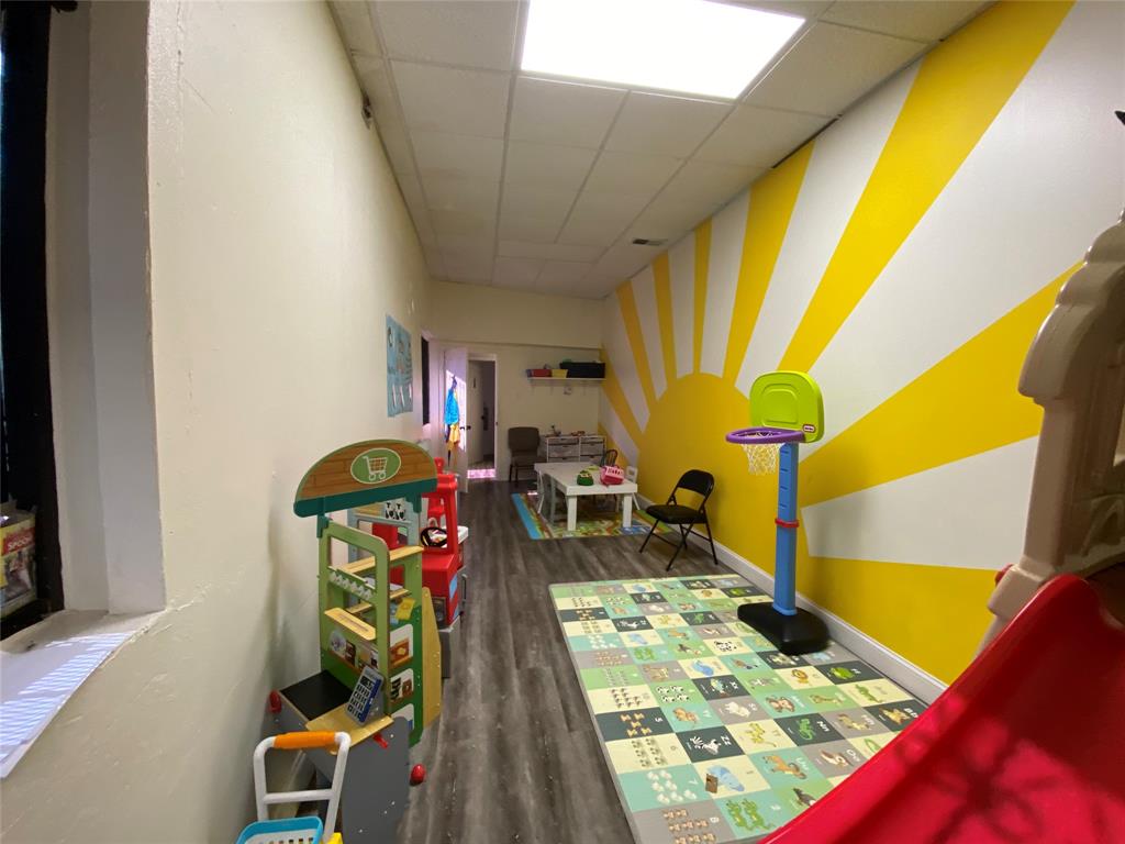 URBANDALE - Commercial Sale