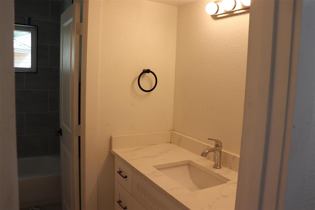 Cedar Crest Country Club Estate - Residential