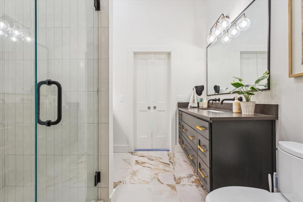 Austin Ave Flats, Orig Taylor - Residential