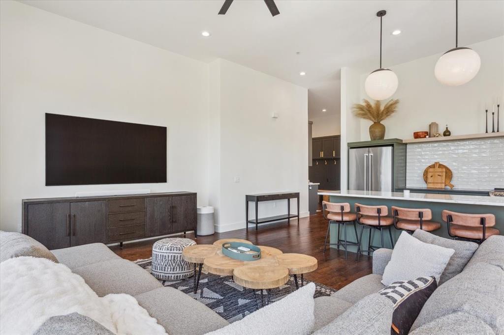 330 Austin Avenue 302