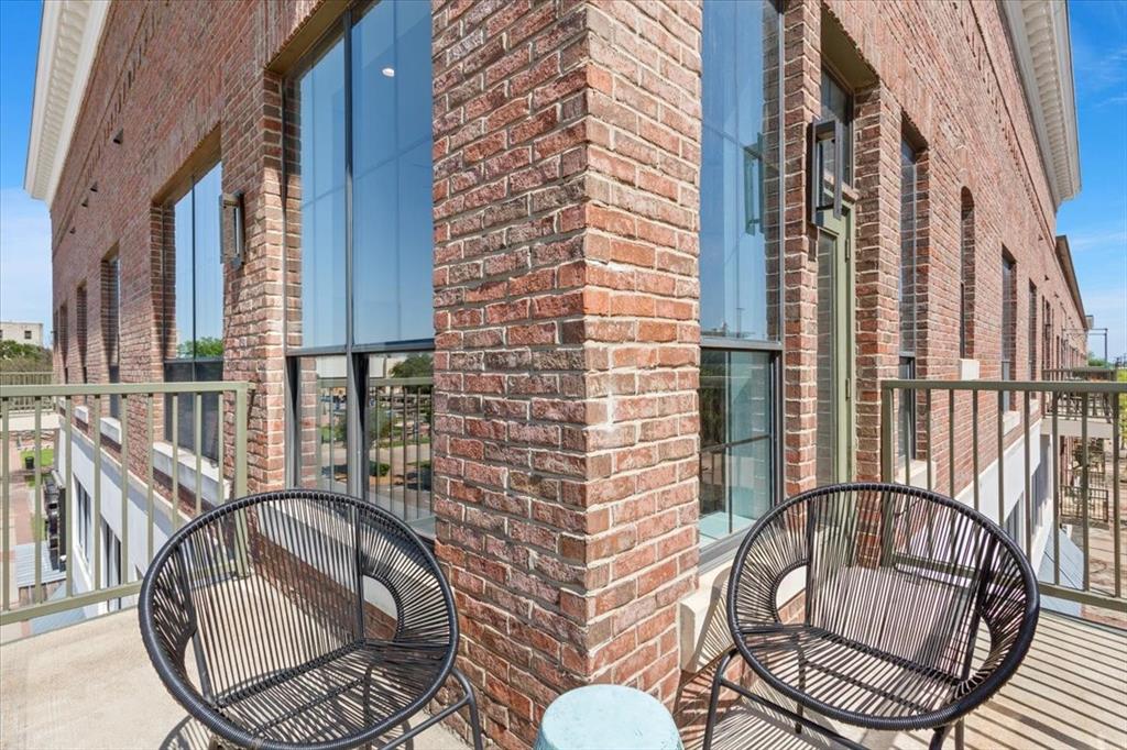 Austin Ave Flats, Orig Taylor - Residential