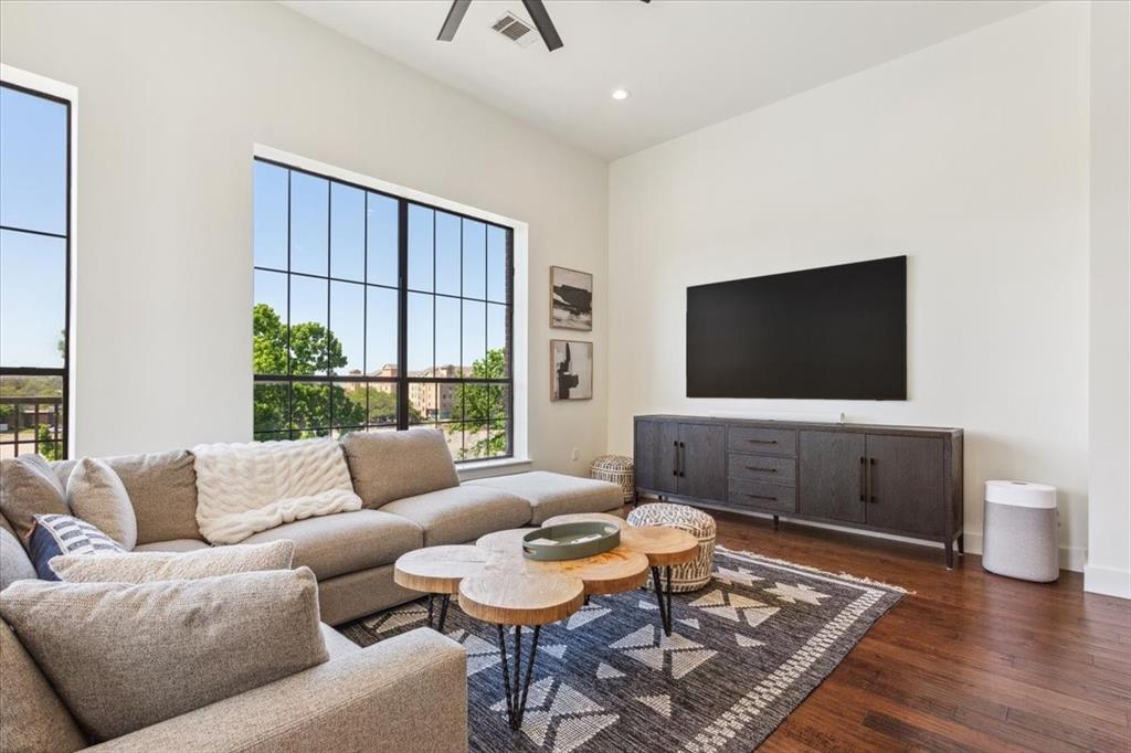 330 Austin Avenue 302