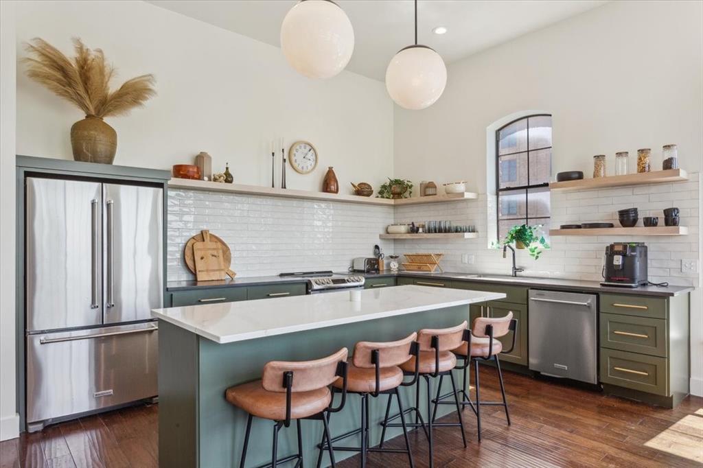 Austin Ave Flats, Orig Taylor - Residential