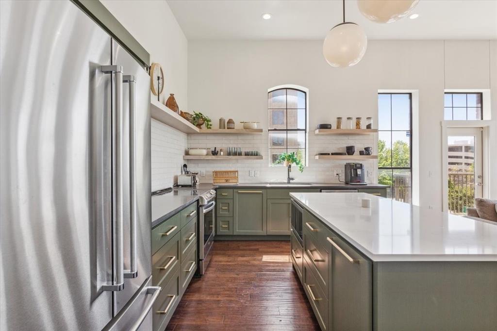 Austin Ave Flats, Orig Taylor - Residential