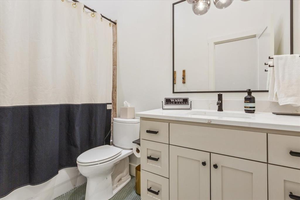 Austin Ave Flats, Orig Taylor - Residential