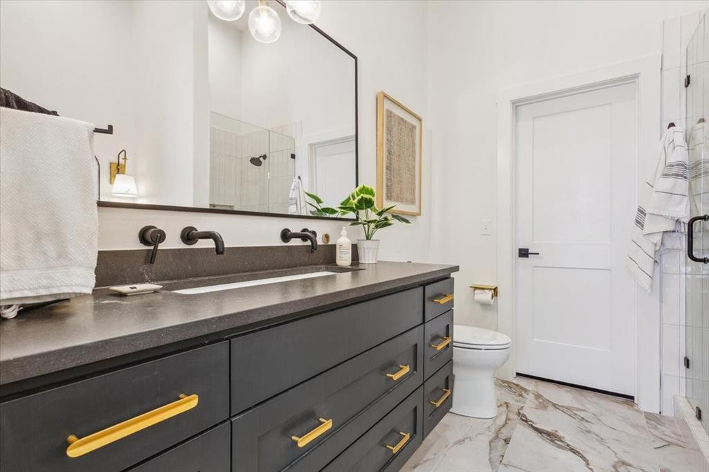 Austin Ave Flats, Orig Taylor - Residential