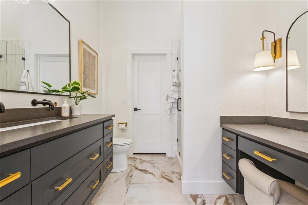 Austin Ave Flats, Orig Taylor - Residential