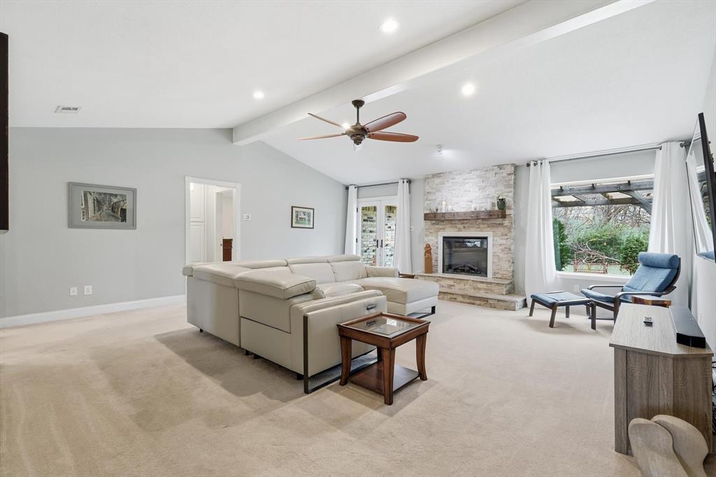 3104 Nottingham Drive