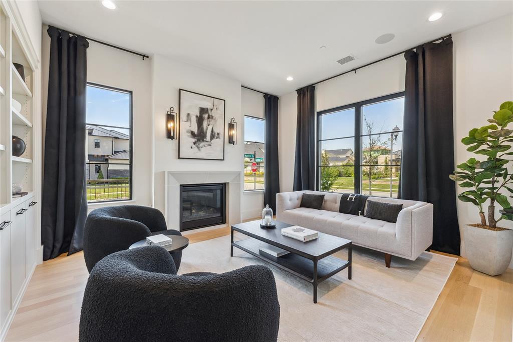 The Hills Of Kingswood - Residential