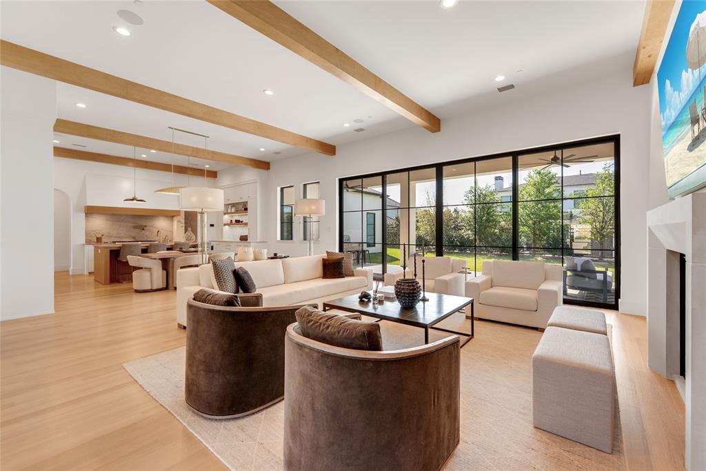 The Hills Of Kingswood - Residential