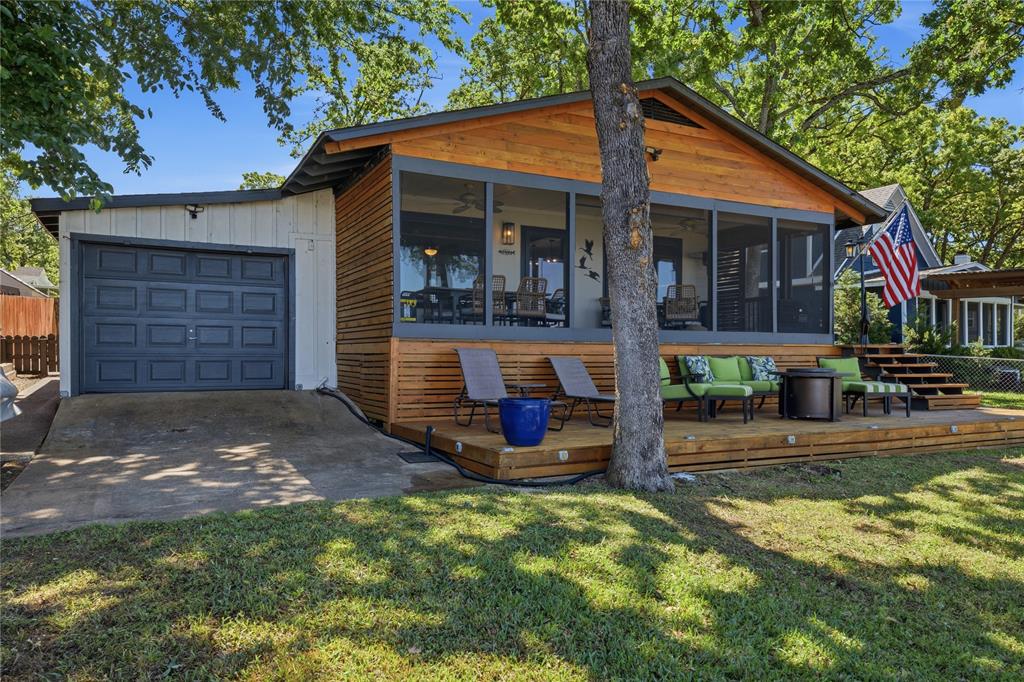 136 Harbor Drive