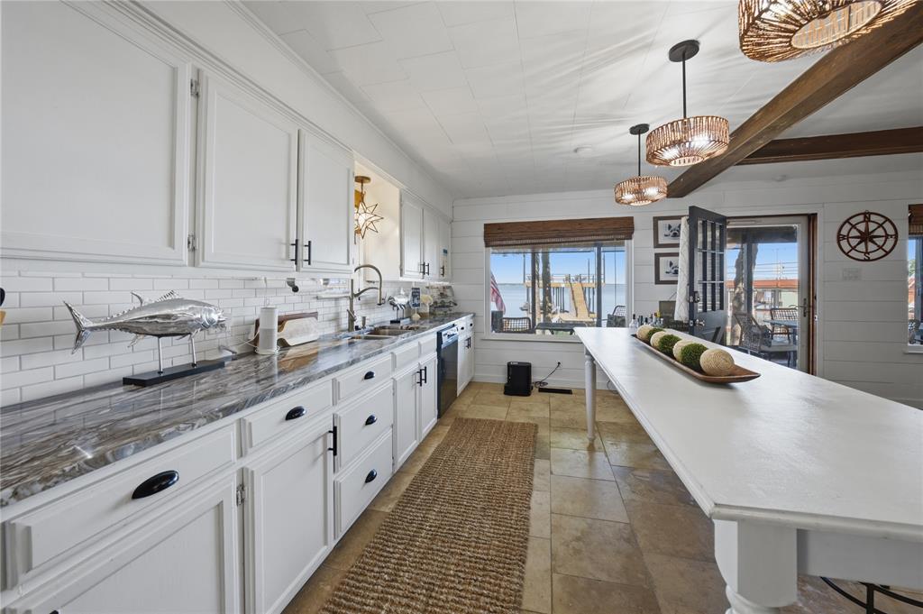 136 Harbor Drive