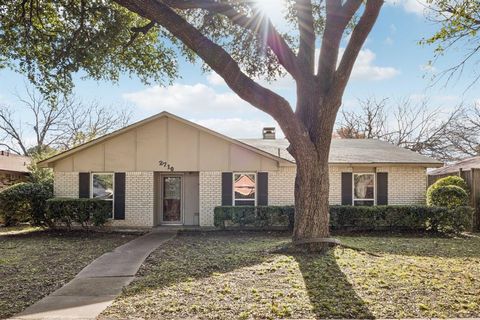 2710 Clover Valley Drive Garland TX 75043