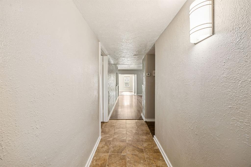 2710 Clover Valley Drive