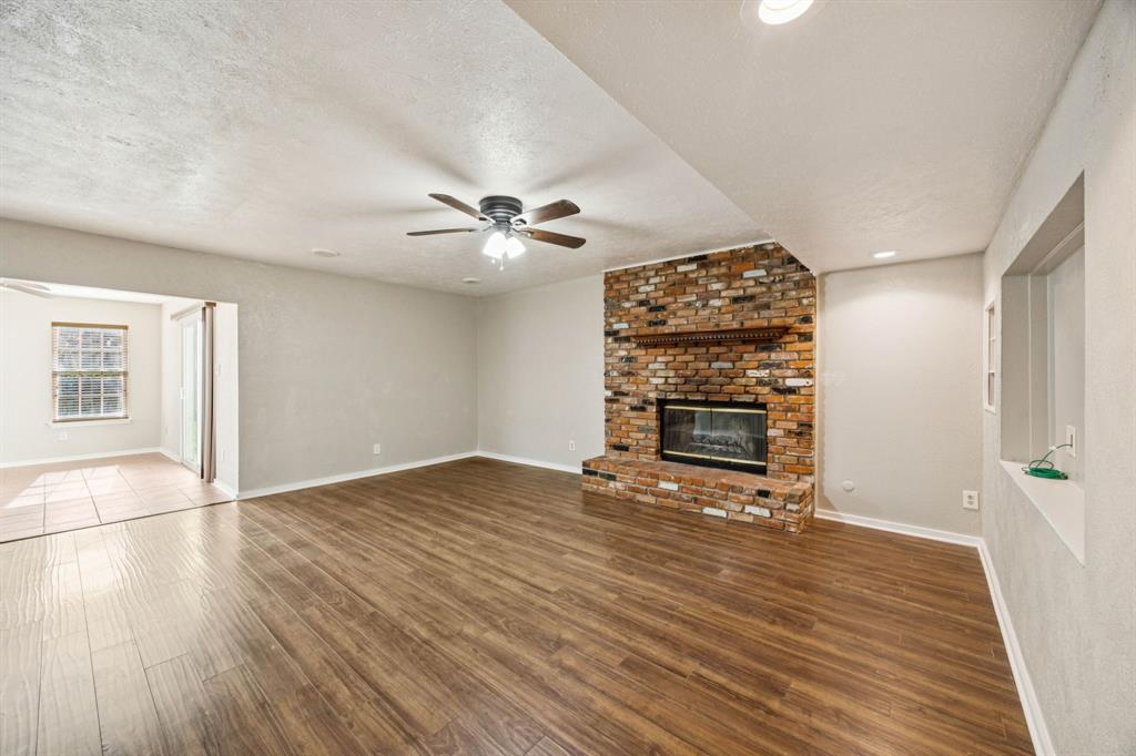 2710 Clover Valley Drive